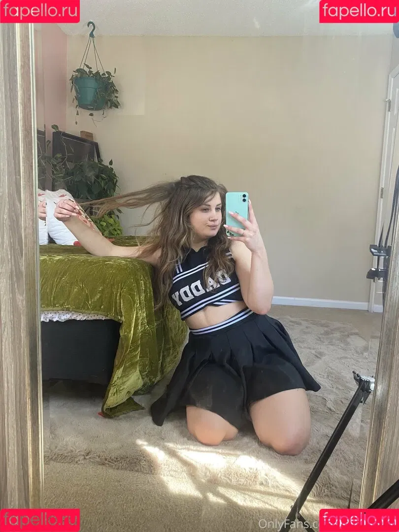 bellecreed / only_belle_creed Onlyfans Photo Gallery 