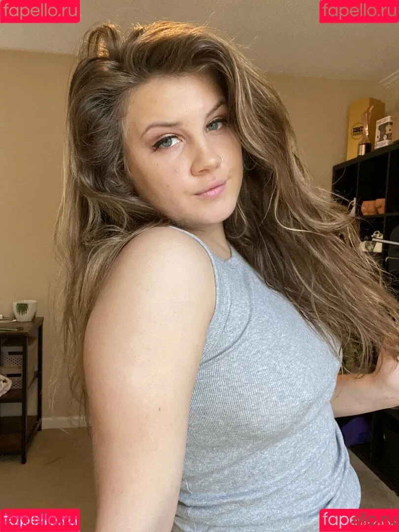 bellecreed / only_belle_creed Onlyfans Photo Gallery 