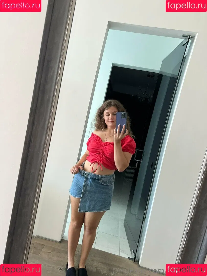 bellecreed / only_belle_creed Onlyfans Photo Gallery 