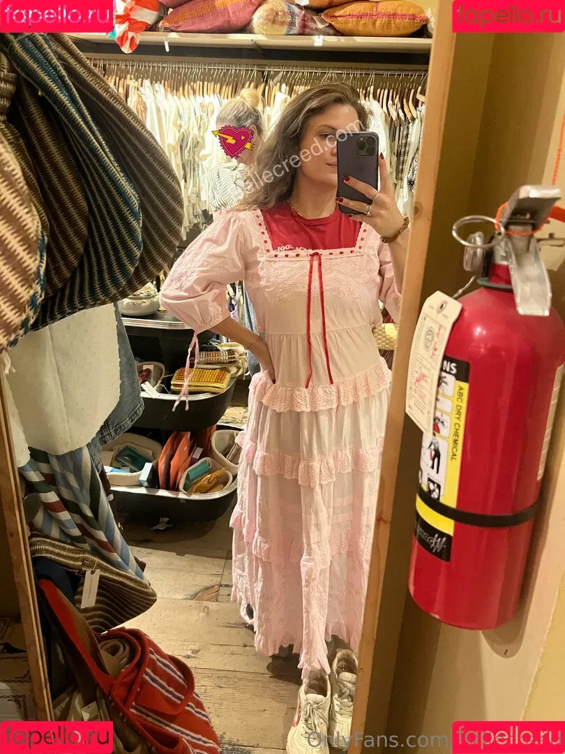 bellecreed / only_belle_creed Onlyfans Photo Gallery 