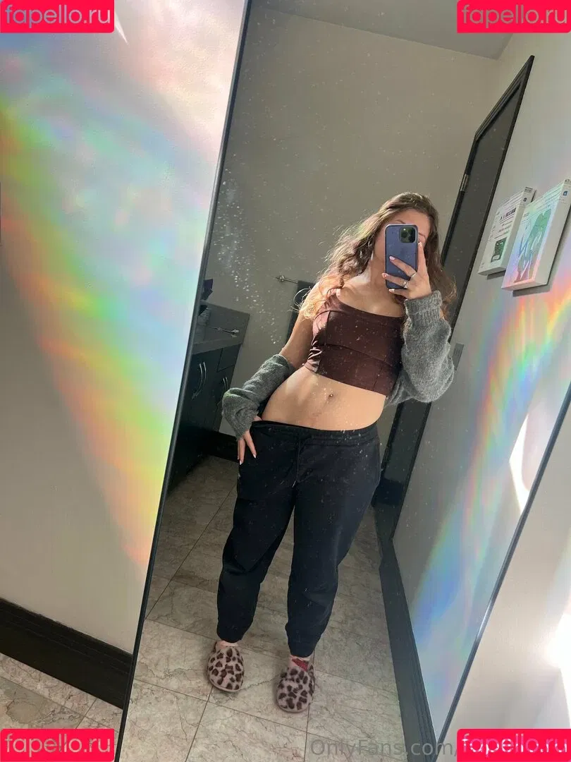 bellecreed / only_belle_creed Onlyfans Photo Gallery 