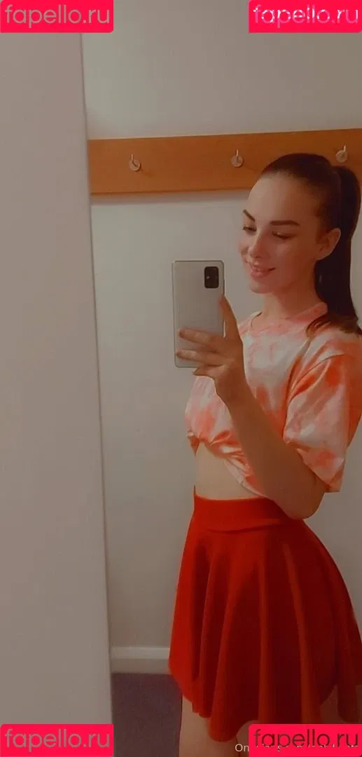 OnlyFloofs / only_floofs Onlyfans Photo Gallery 