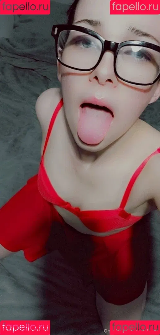 OnlyFloofs / only_floofs Onlyfans Photo Gallery 