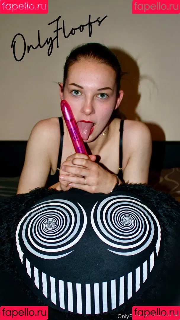 OnlyFloofs / only_floofs Onlyfans Photo Gallery 