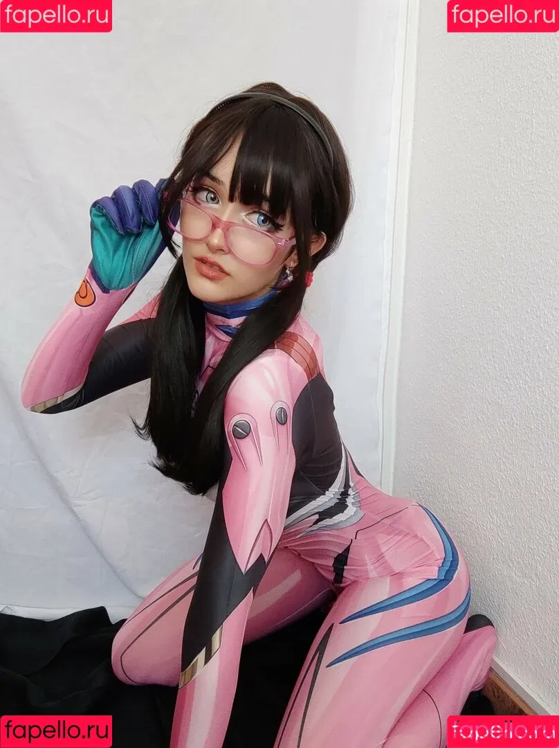 Nyukix / nyukix_ / omgcosplay Onlyfans Photo Gallery 