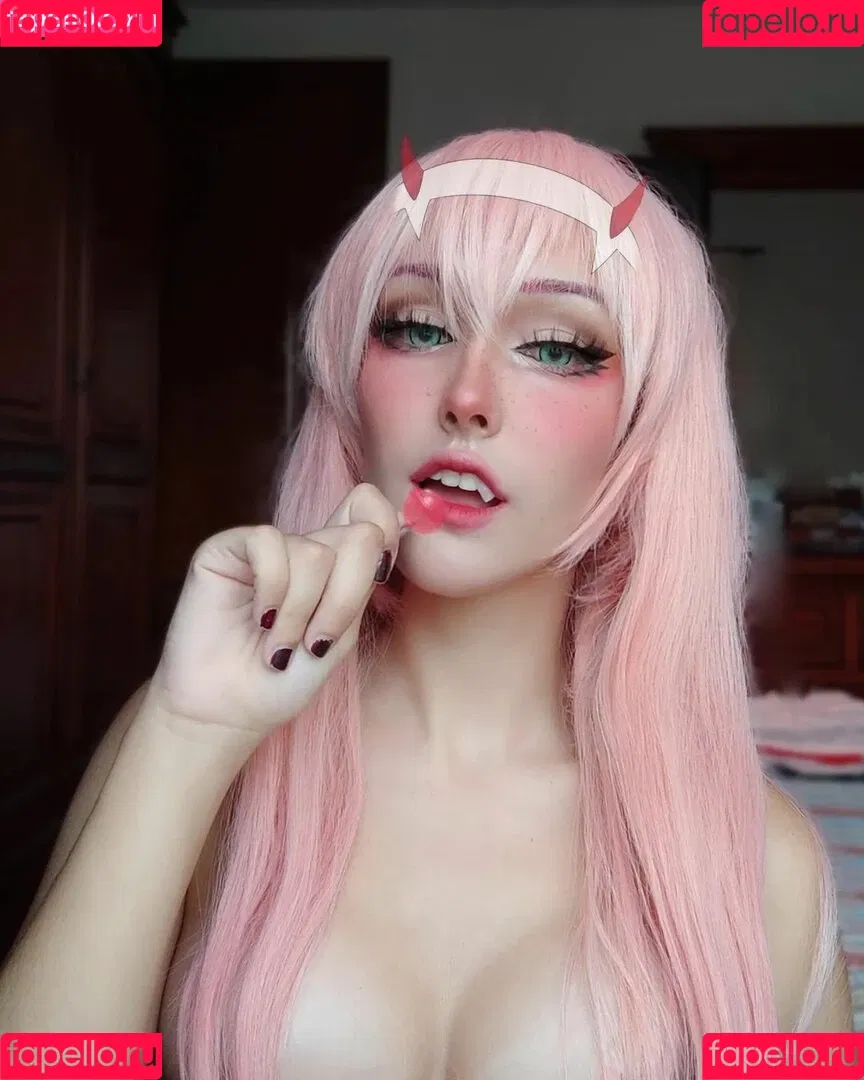 Nyukix / nyukix_ / omgcosplay Onlyfans Photo Gallery 