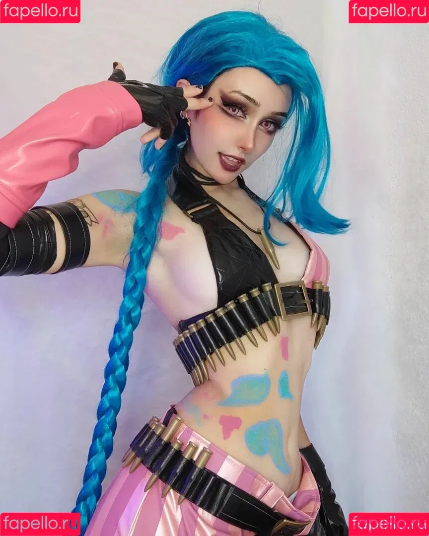 Nyukix / nyukix_ / omgcosplay Onlyfans Photo Gallery 