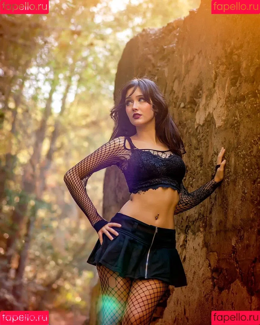 Nyukix / nyukix_ / omgcosplay Onlyfans Photo Gallery 