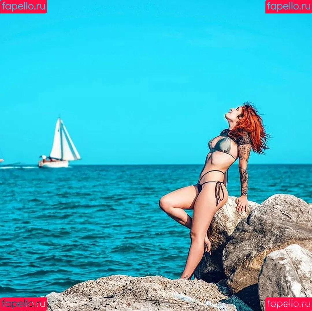 Nyukix / nyukix_ / omgcosplay Onlyfans Photo Gallery 