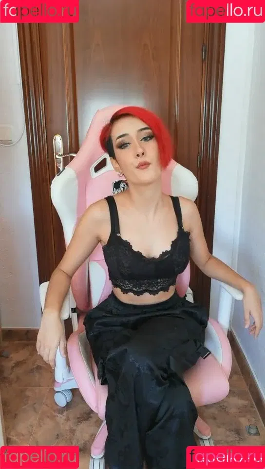 Nyukix / nyukix_ / omgcosplay Onlyfans Photo Gallery 