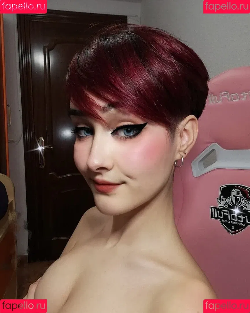 Nyukix / nyukix_ / omgcosplay Onlyfans Photo Gallery 