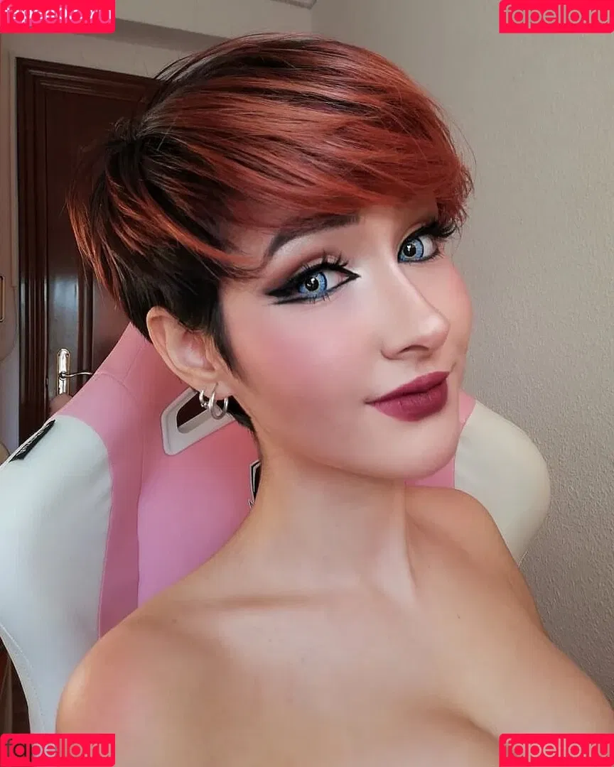 Nyukix / nyukix_ / omgcosplay Onlyfans Photo Gallery 
