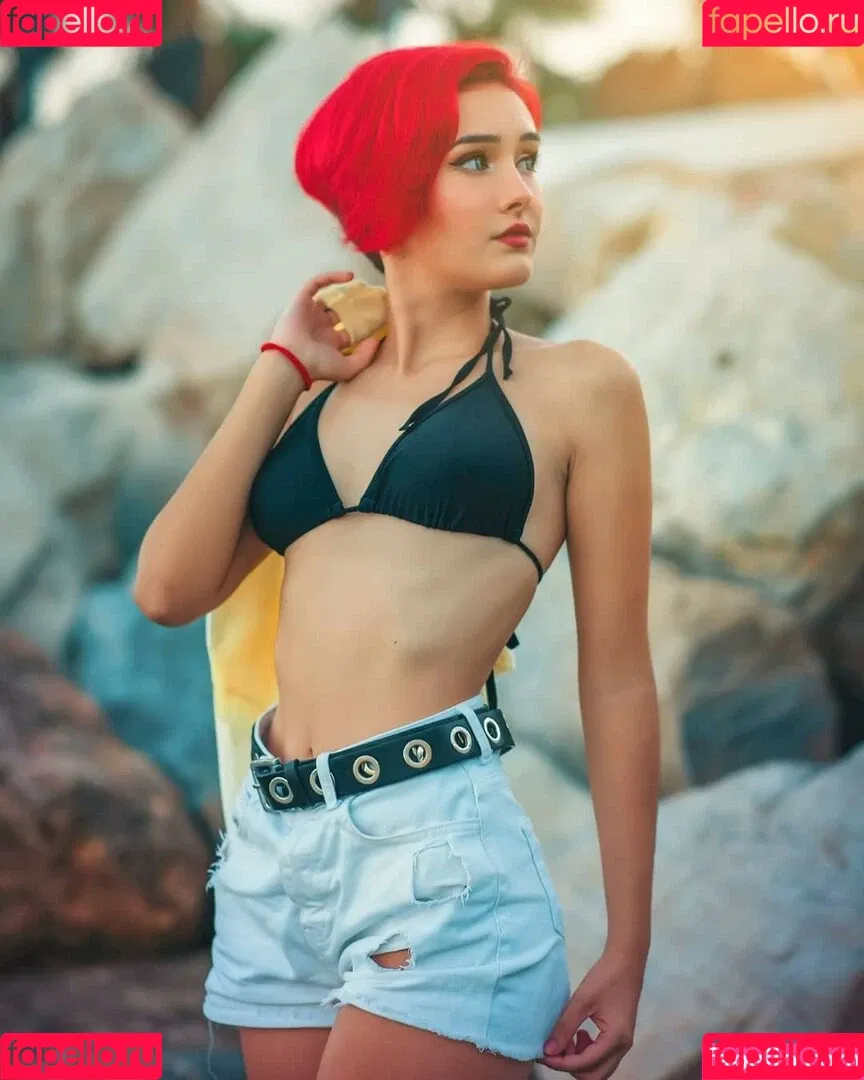 Nyukix / nyukix_ / omgcosplay Onlyfans Photo Gallery 