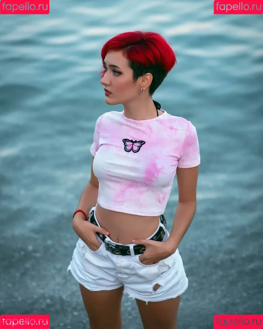 Nyukix / nyukix_ / omgcosplay Onlyfans Photo Gallery 