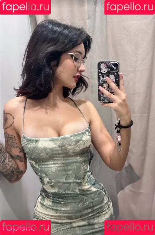 Nyukix / nyukix_ / omgcosplay Onlyfans Photo Gallery 