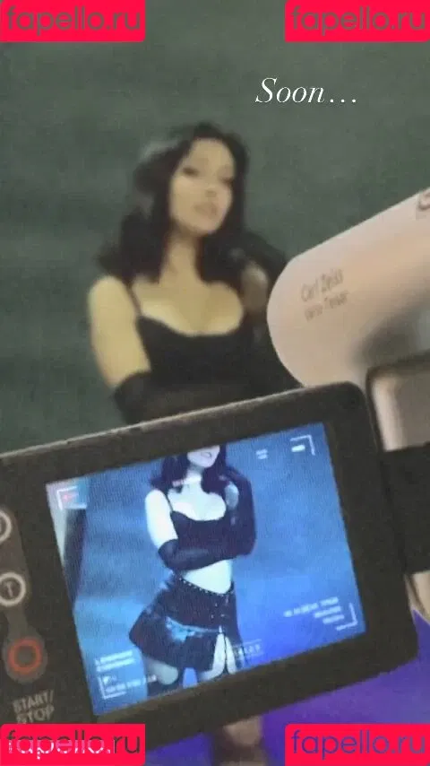 Nyukix / nyukix_ / omgcosplay Onlyfans Photo Gallery 