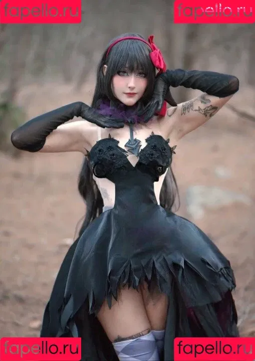 Nyukix / nyukix_ / omgcosplay Onlyfans Photo Gallery 