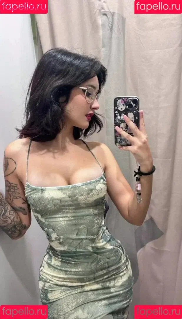Nyukix / nyukix_ / omgcosplay Onlyfans Photo Gallery 