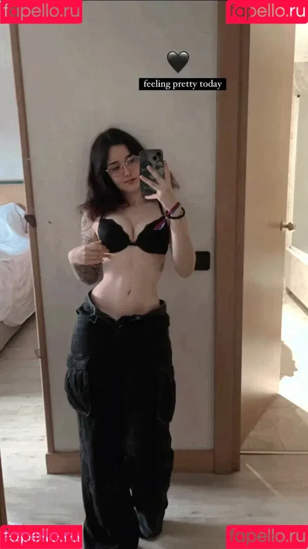 Nyukix / nyukix_ / omgcosplay Onlyfans Photo Gallery 