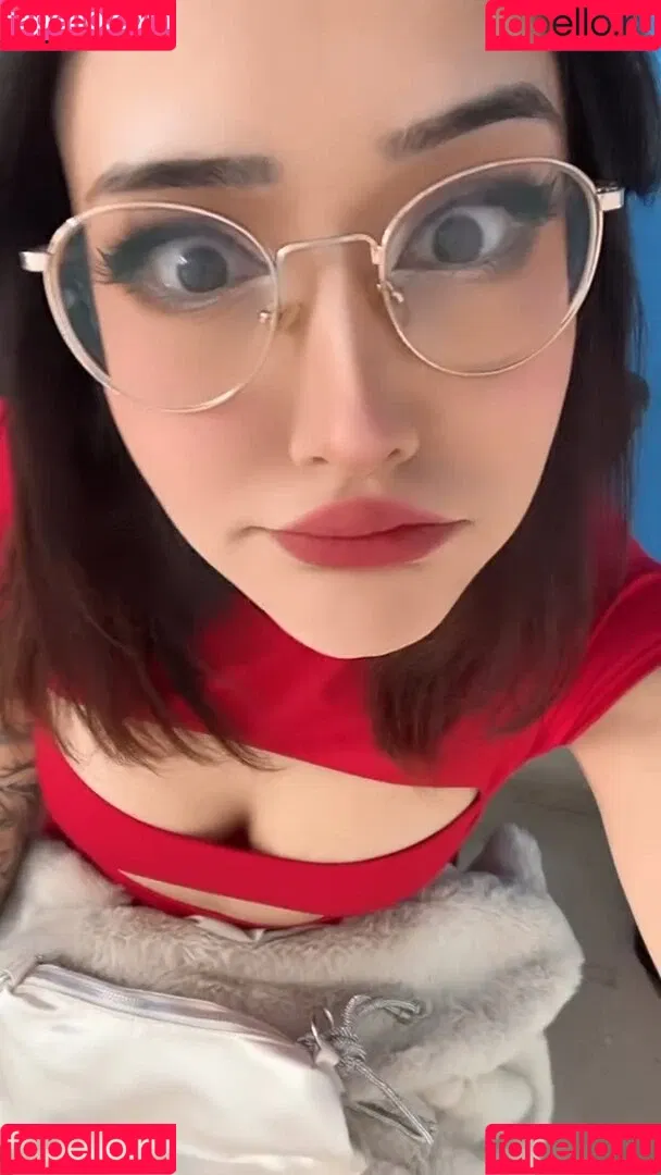 Nyukix / nyukix_ / omgcosplay Onlyfans Photo Gallery 