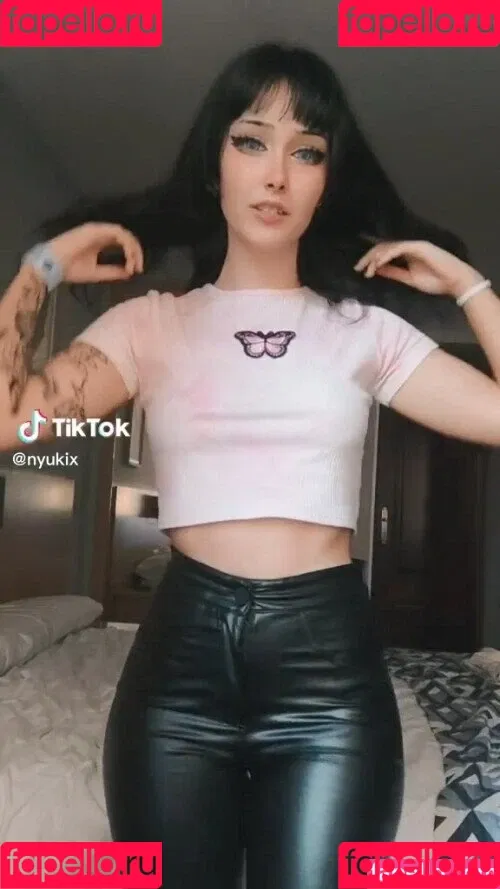Nyukix / nyukix_ / omgcosplay Onlyfans Photo Gallery 