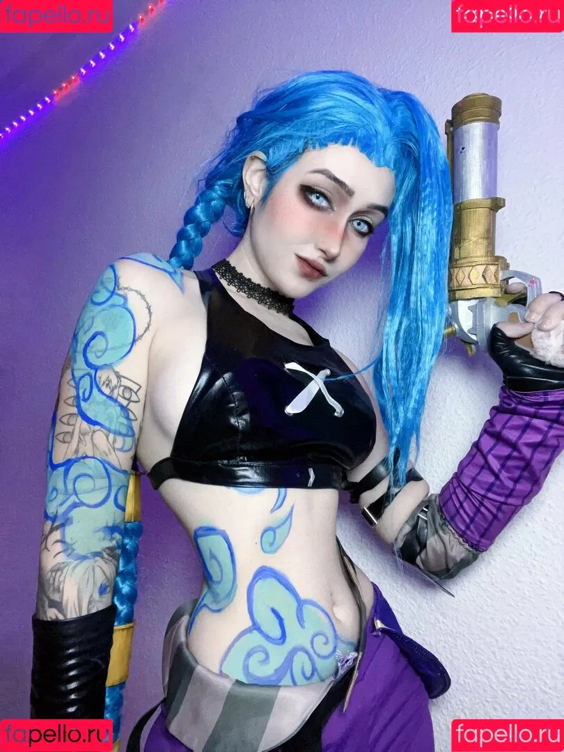 Nyukix / nyukix_ / omgcosplay Onlyfans Photo Gallery 
