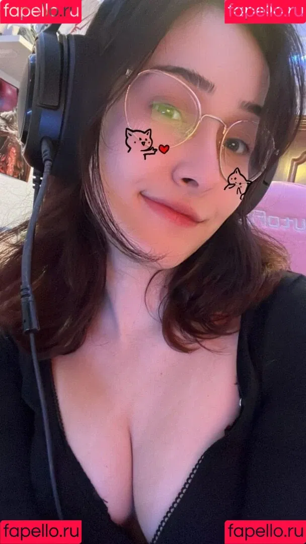 Nyukix / nyukix_ / omgcosplay Onlyfans Photo Gallery 