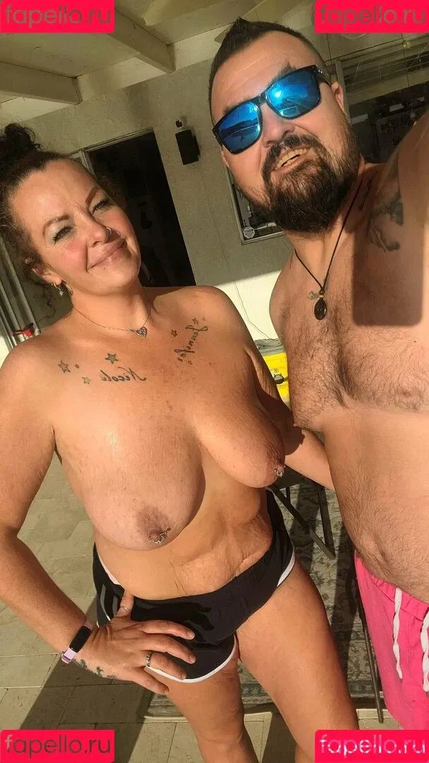dixieperkins8001 / dixieskinks Onlyfans Photo Gallery 