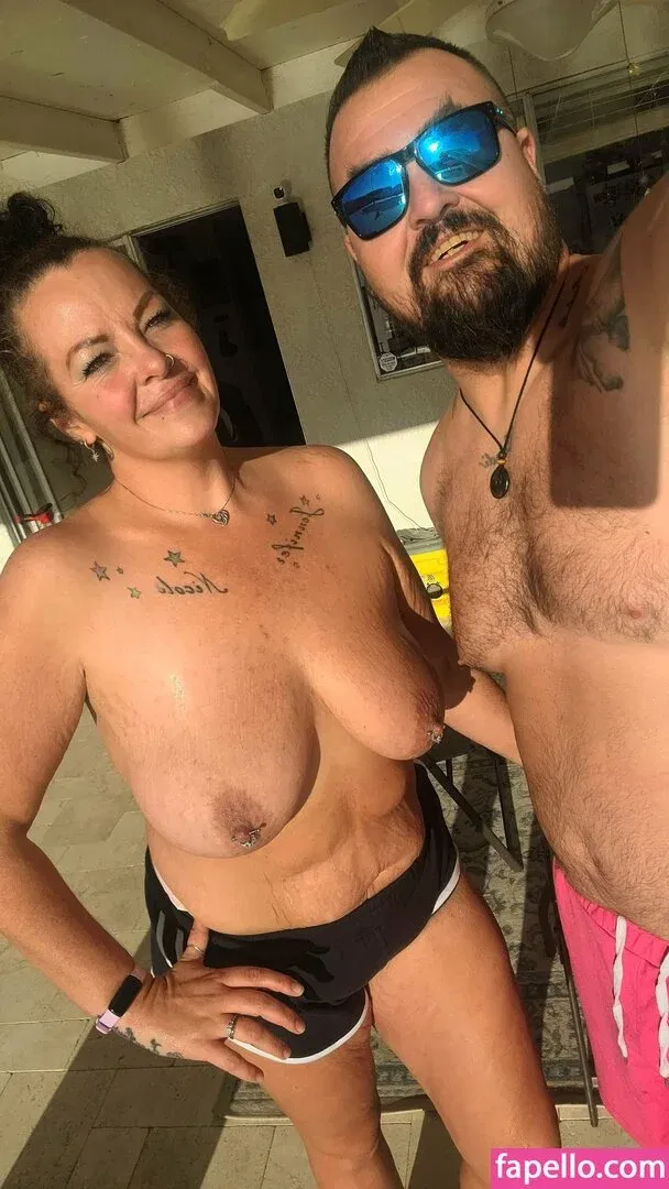 dixieperkins8001 / dixieskinks Onlyfans Photo Gallery 