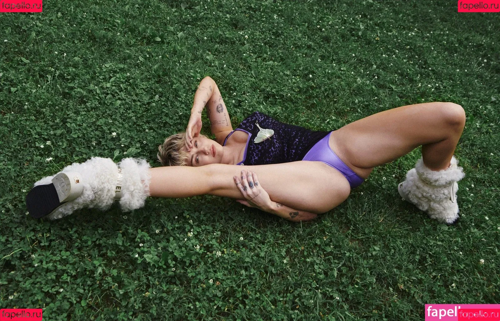 Miley Cyrus / MileyCyrus Onlyfans Photo Gallery 
