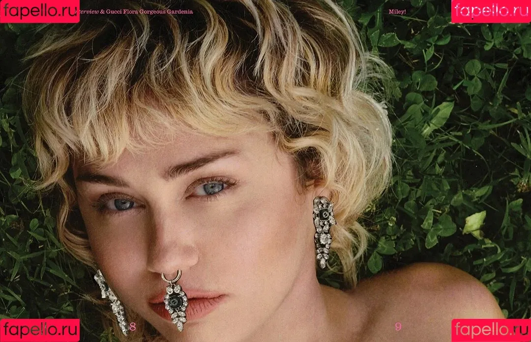 Miley Cyrus / MileyCyrus Onlyfans Photo Gallery 