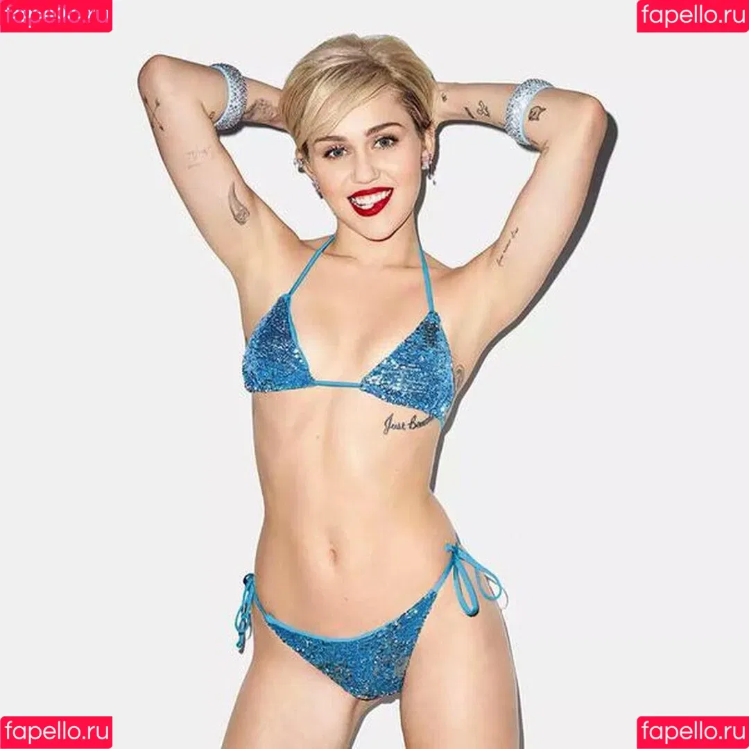 Miley Cyrus / MileyCyrus Onlyfans Photo Gallery 