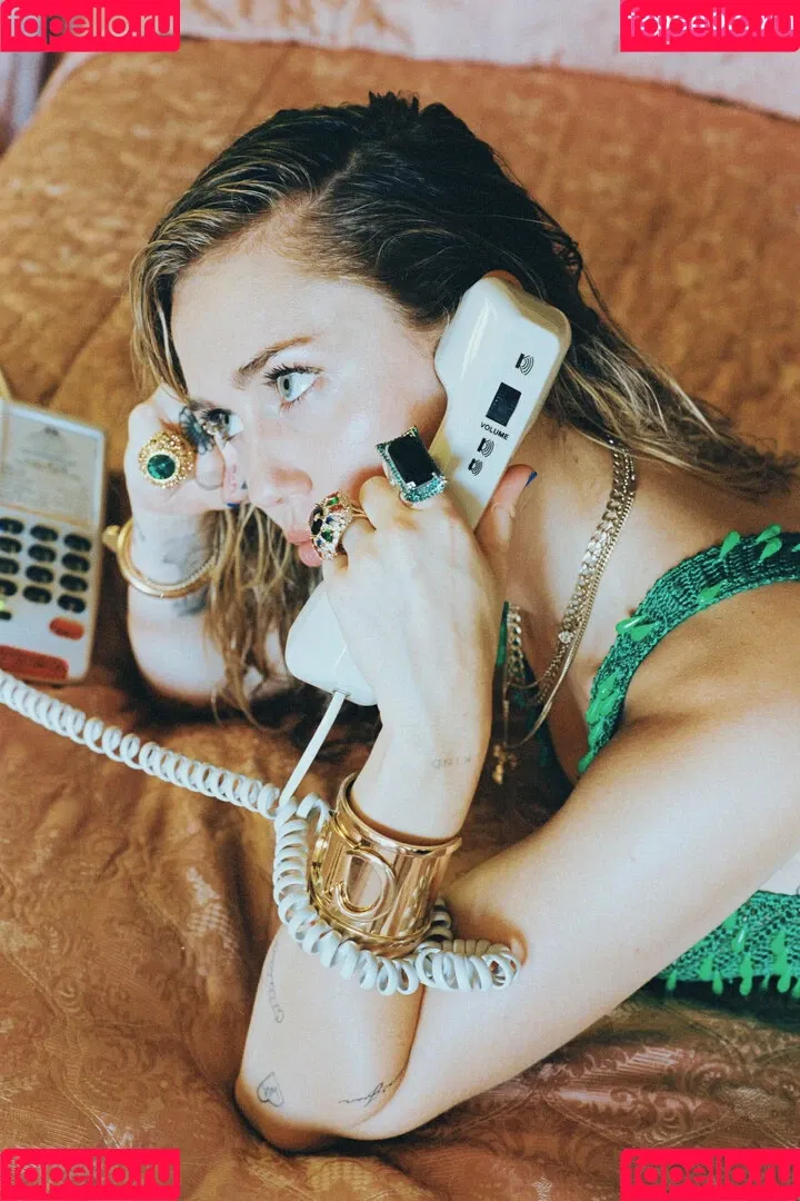 Miley Cyrus / MileyCyrus Onlyfans Photo Gallery 