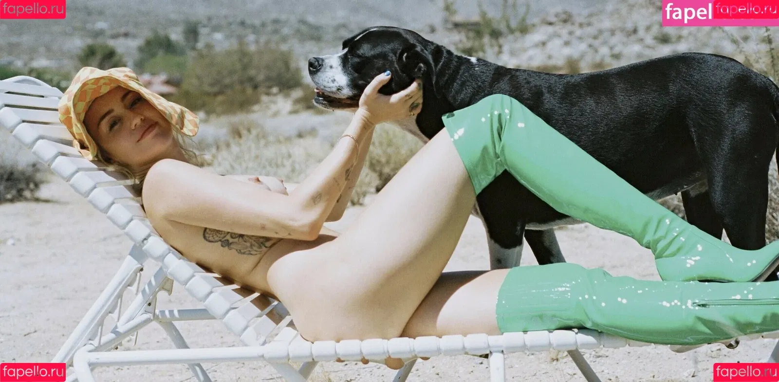 Miley Cyrus / MileyCyrus Onlyfans Photo Gallery 