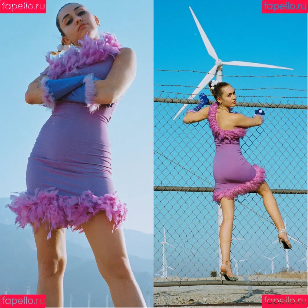 Miley Cyrus / MileyCyrus Onlyfans Photo Gallery 
