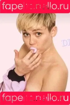 Miley Cyrus / MileyCyrus Onlyfans Photo Gallery 
