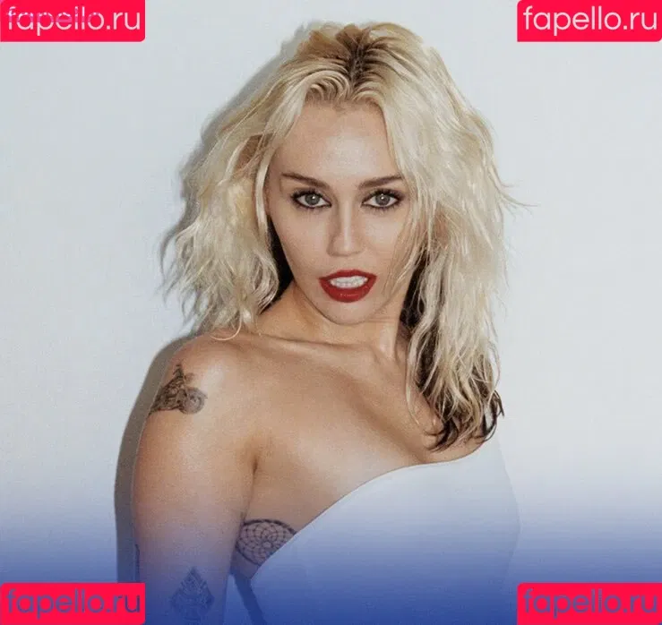 Miley Cyrus / MileyCyrus Onlyfans Photo Gallery 