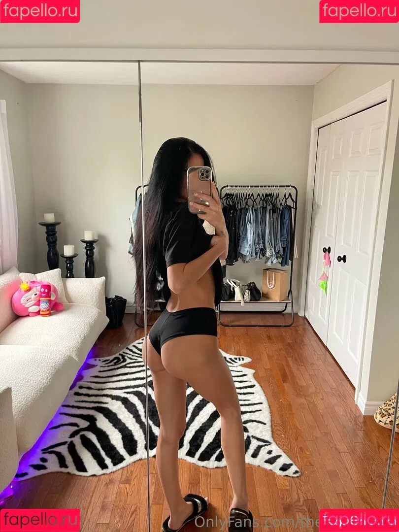 alaia / theeonlyalaia / theeonlyalaiaa Onlyfans Photo Gallery 