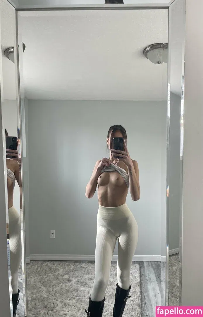 alaia / theeonlyalaia / theeonlyalaiaa Onlyfans Photo Gallery 