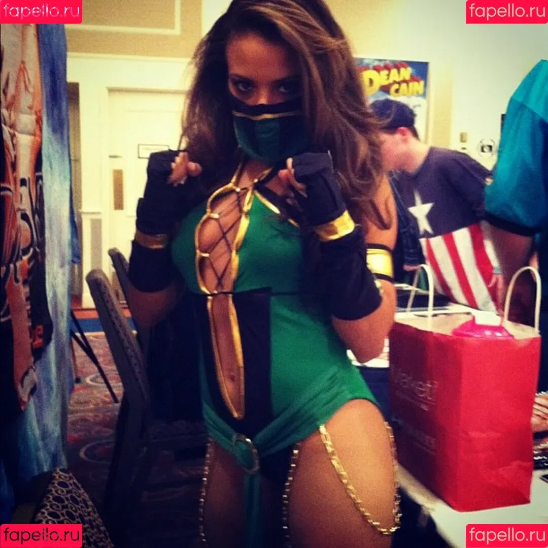 / Thea Trinidad / Zelina Vega / zelinavegawwe Onlyfans Photo Gallery 