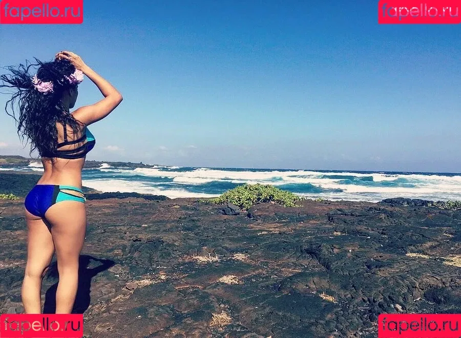 / Thea Trinidad / Zelina Vega / zelinavegawwe Onlyfans Photo Gallery 