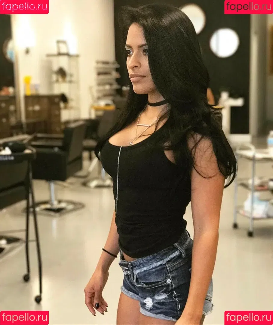 / Thea Trinidad / Zelina Vega / zelinavegawwe Onlyfans Photo Gallery 