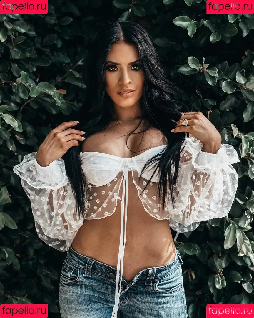 / Thea Trinidad / Zelina Vega / zelinavegawwe Onlyfans Photo Gallery 