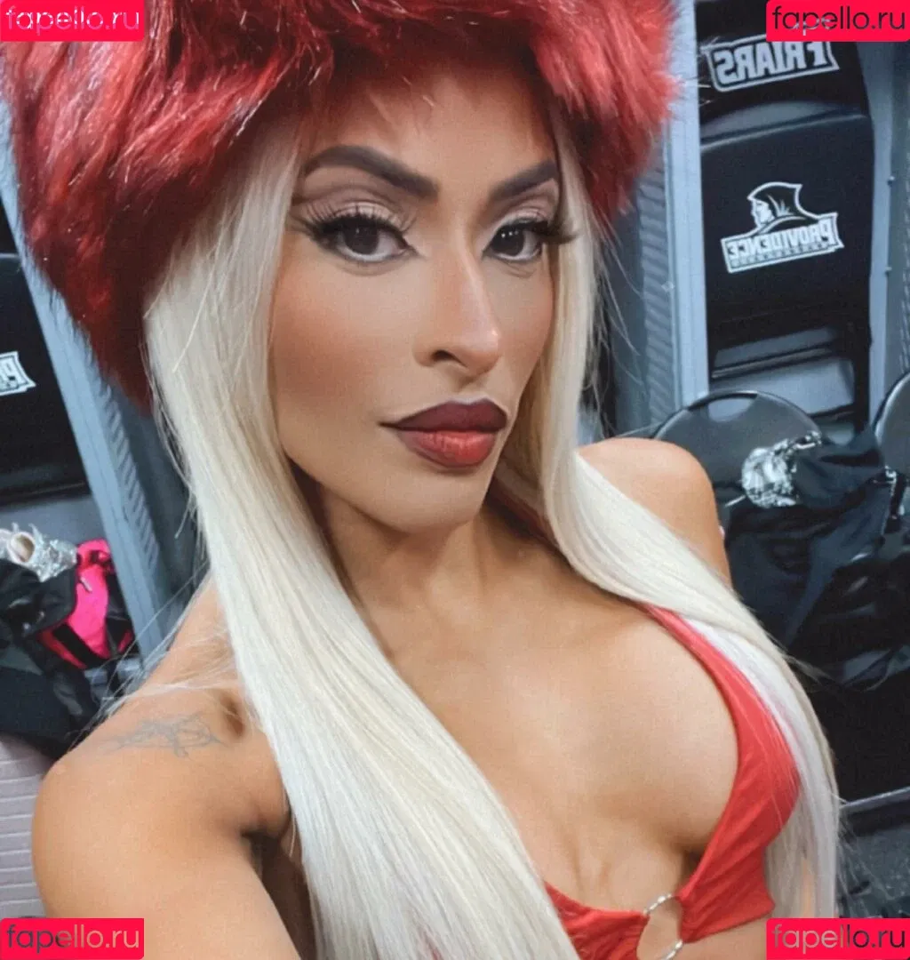 / Thea Trinidad / Zelina Vega / zelinavegawwe Onlyfans Photo Gallery 