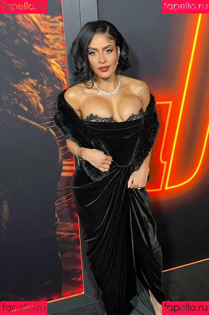 / Thea Trinidad / Zelina Vega / zelinavegawwe Onlyfans Photo Gallery 
