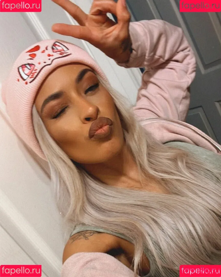 / Thea Trinidad / Zelina Vega / zelinavegawwe Onlyfans Photo Gallery 