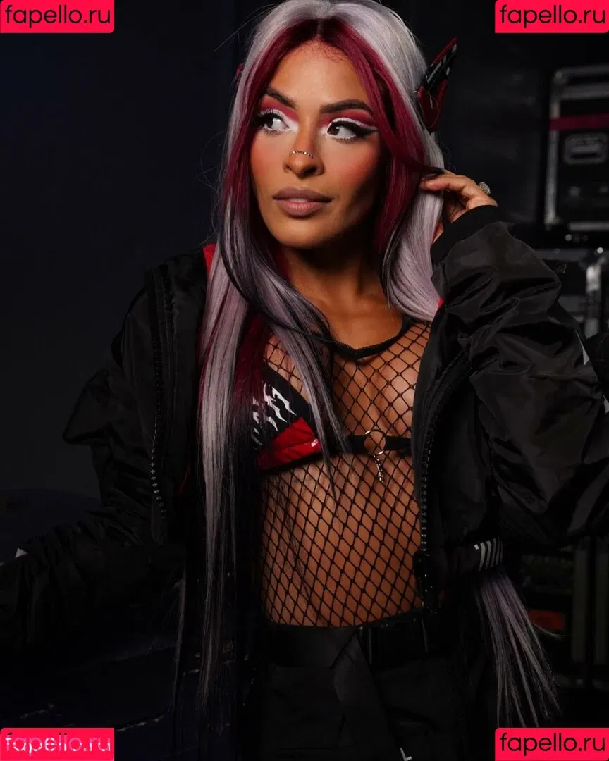 / Thea Trinidad / Zelina Vega / zelinavegawwe Onlyfans Photo Gallery 