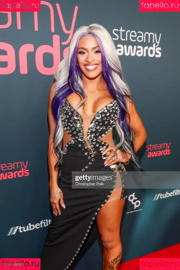 / Thea Trinidad / Zelina Vega / zelinavegawwe Onlyfans Photo Gallery 