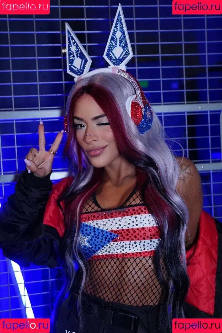 / Thea Trinidad / Zelina Vega / zelinavegawwe Onlyfans Photo Gallery 