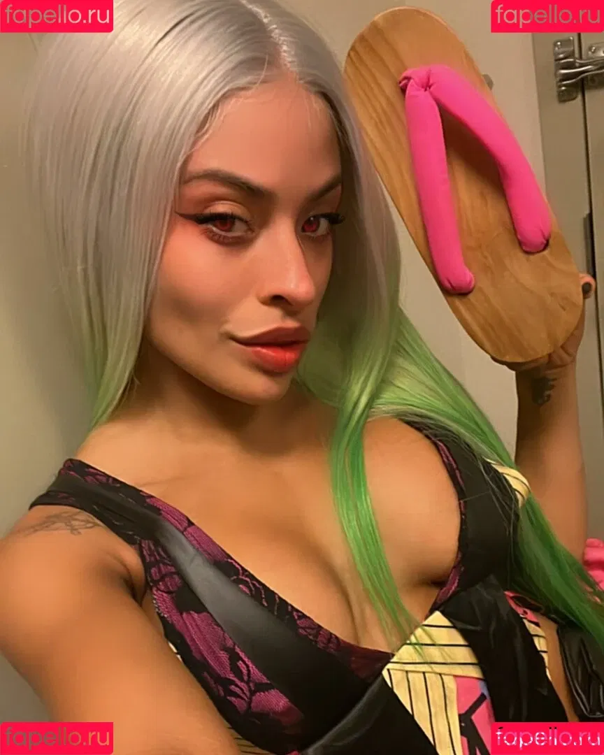 / Thea Trinidad / Zelina Vega / zelinavegawwe Onlyfans Photo Gallery 